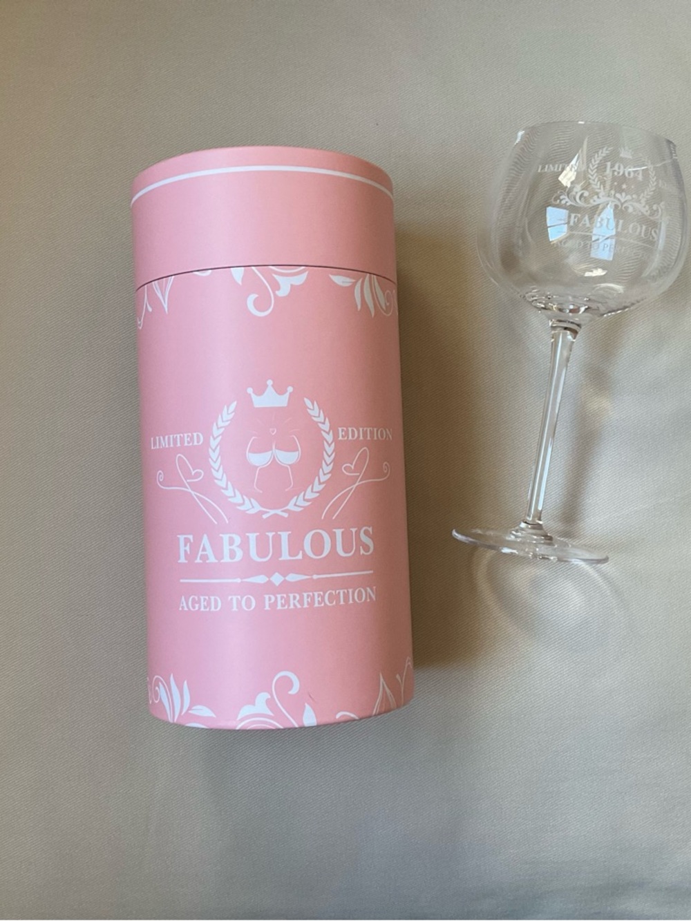 Etched Wine Glass with Fabulous Pink Decorative Gift Tube